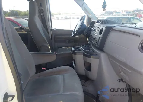 2010 Ford E-350 Super Duty Xl/Xlt из США, поврежденный, VIN 1FBSS3BL8ADA77449